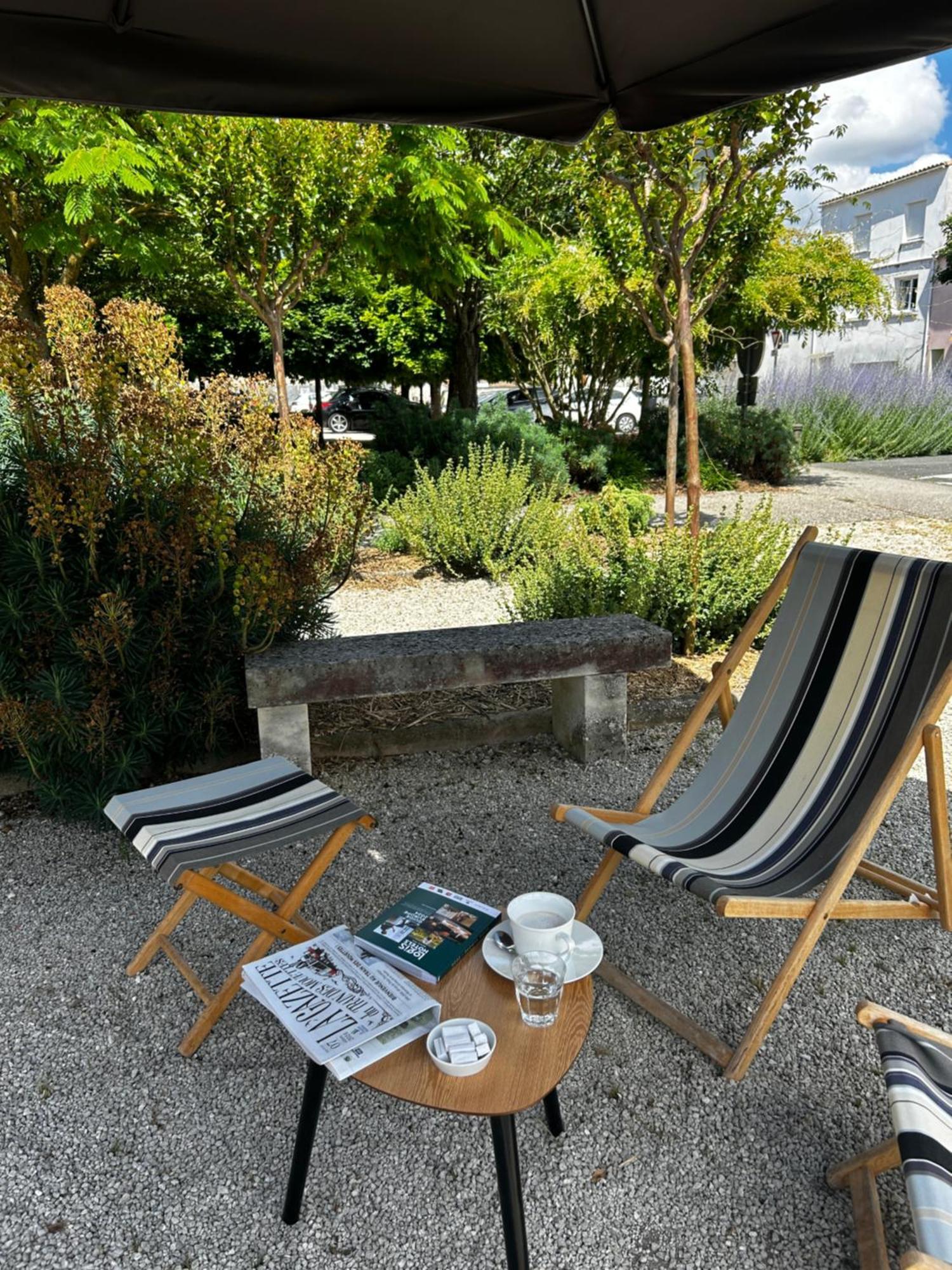 Logis Hotel Le Richelieu - Royan Atlantique Saujon Exteriör bild